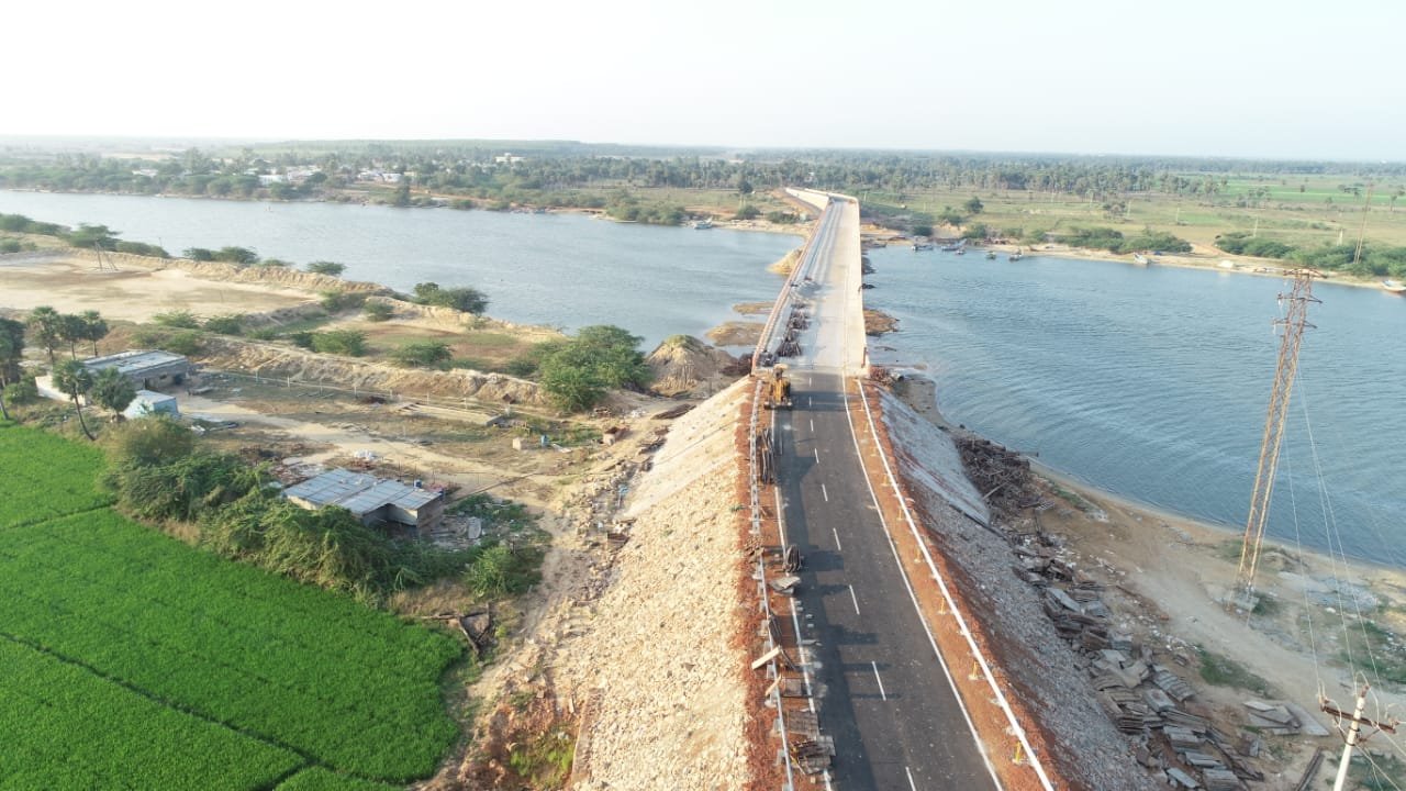 Major river bridge delivery